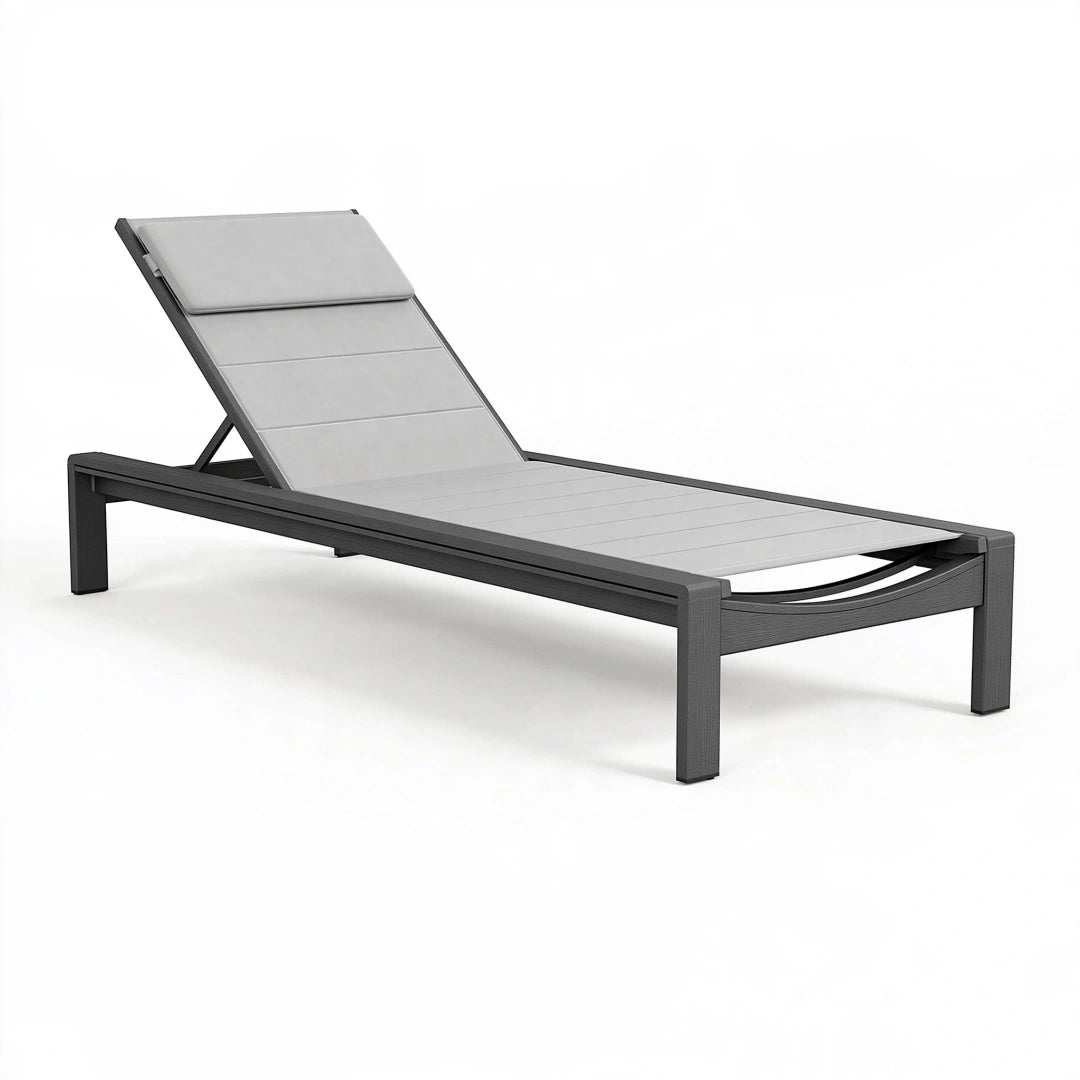 Chaise longue de jardin 195 x 65 cm en aluminium gris avec dossier réglable